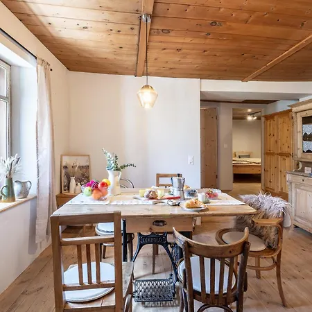 Zimmer Ustarea Spluga 3 * Ardez